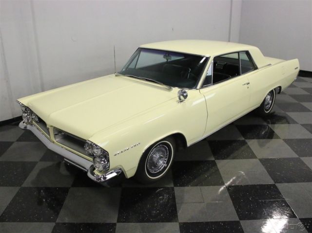 1963 Tan Pontiac Grand Prix