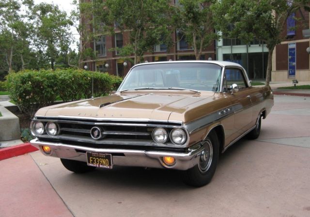 1963 Gold Buick Wildcat Coupe