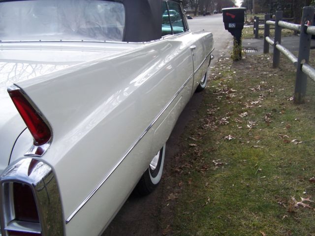 1963 WHITE Cadillac DeVille Convertible