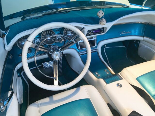 1963 Ford Thunderbird