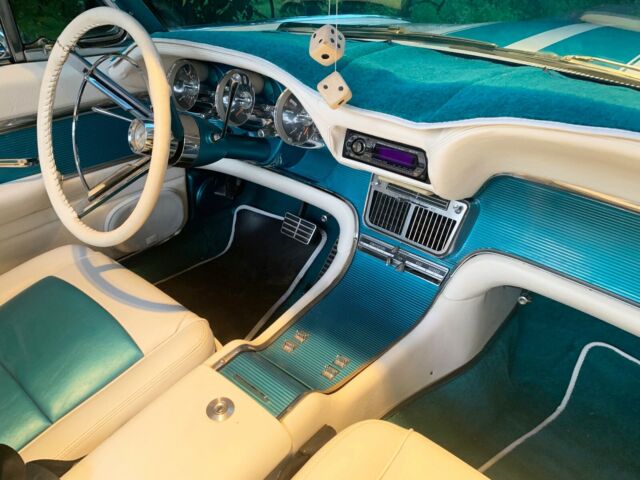 1963 Ford Thunderbird