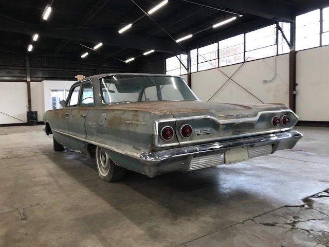 1963 Blue Chevrolet Bel Air/150/210 Sedan