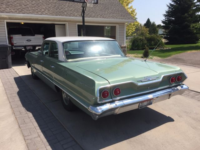 1966 Teal Chevrolet Bel Air/150/210 Sedan