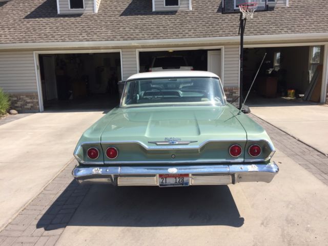 1966 Teal Chevrolet Bel Air/150/210 Sedan
