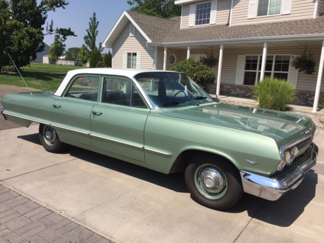 1966 Teal Chevrolet Bel Air/150/210 Sedan