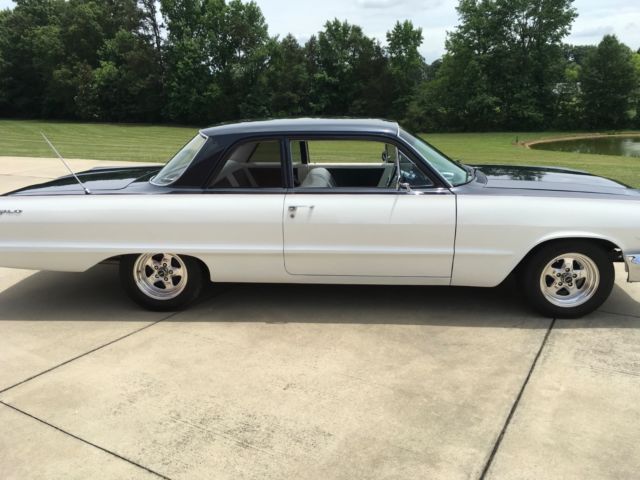 1963 White Chevrolet Impala