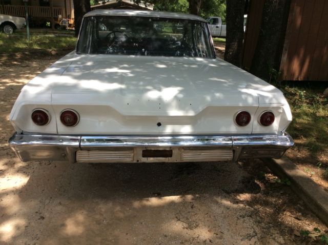 1963 White Chevrolet Impala 4dr sedan
