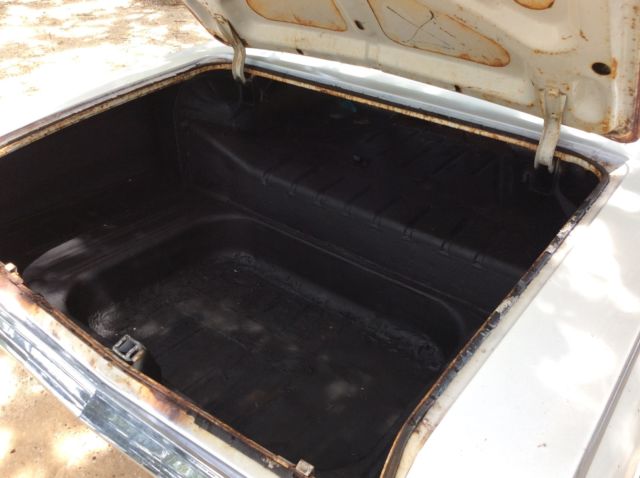 1963 White Chevrolet Impala 4dr sedan