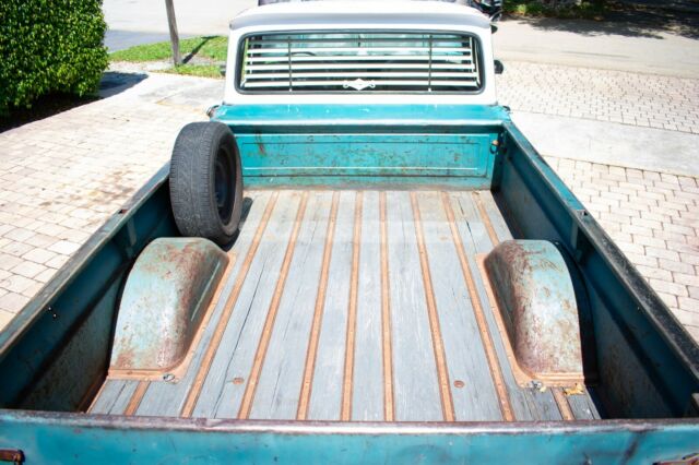 1963 Green Chevrolet C-10 Long bed
