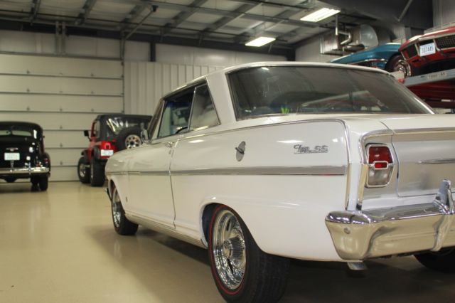 1963 White Chevrolet Nova Coupe