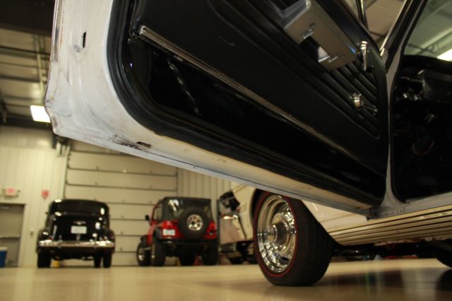 1963 White Chevrolet Nova Coupe