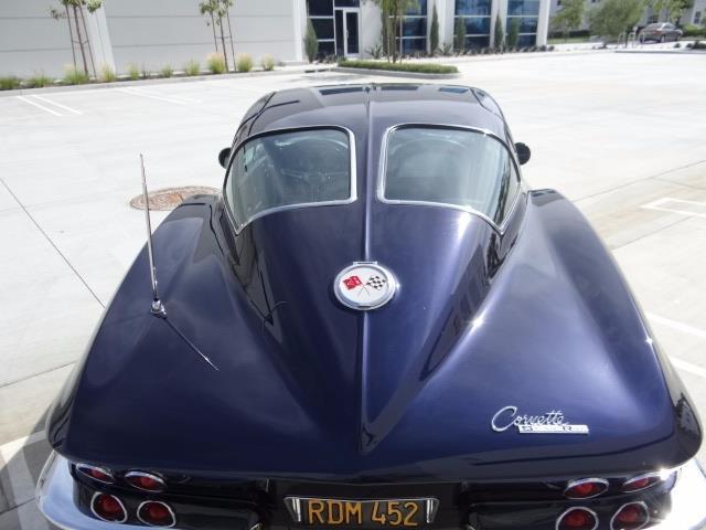 1963 Blue Chevrolet Corvette --