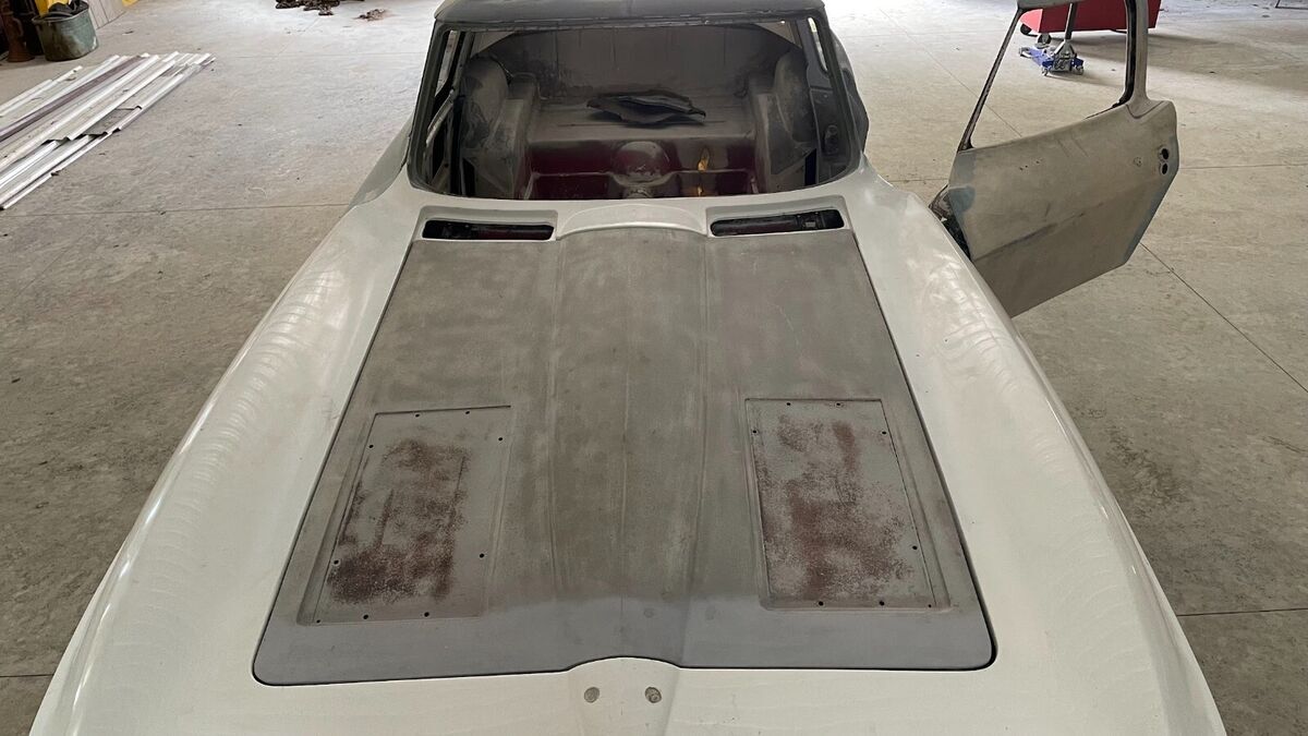 1963 Silver Chevrolet Corvette Coupe