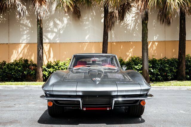 1963 Gray Chevrolet Corvette --