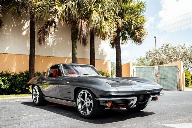 1963 Gray Chevrolet Corvette --