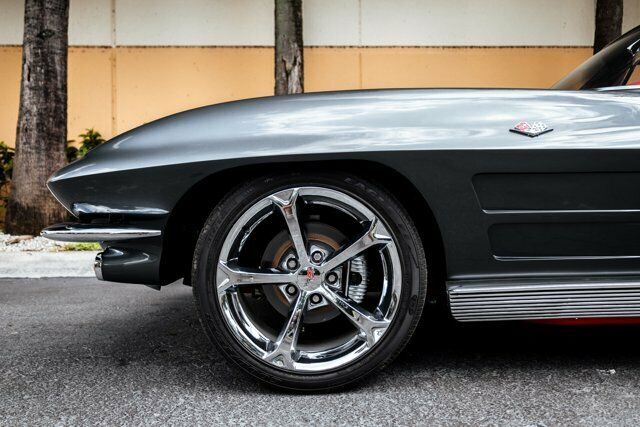 1963 Gray Chevrolet Corvette --