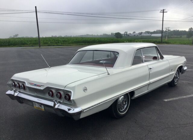 1963 White Chevrolet Impala Coupe
