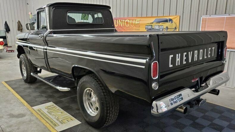 1963 Black Chevrolet K-10 Pickup (Truck)