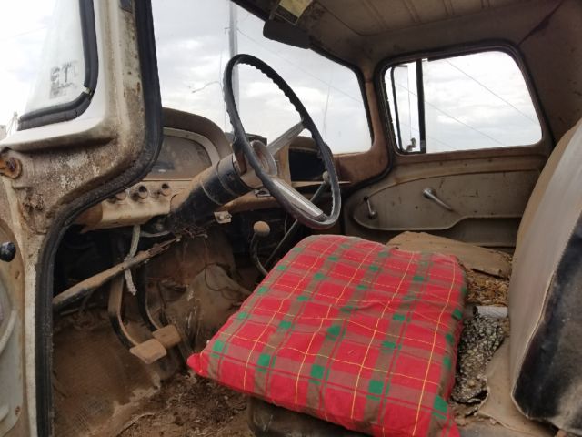 1963 White Chevrolet C-10 Standard Cab Pickup