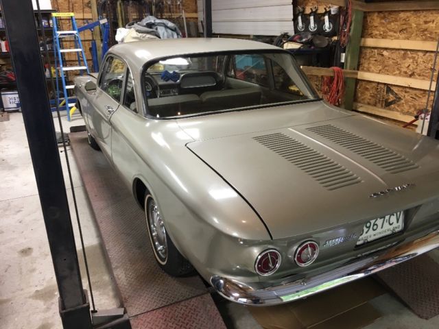 1963 CHAMPAGNE Chevrolet Corvair Coupe