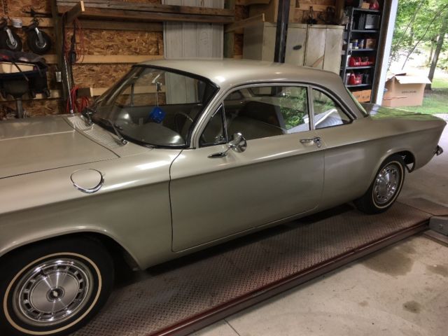 1963 CHAMPAGNE Chevrolet Corvair Coupe
