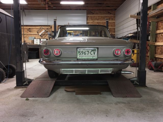 1963 CHAMPAGNE Chevrolet Corvair Coupe
