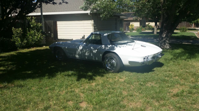 1963 Daytonna Blue Chevrolet Corvette Coupe