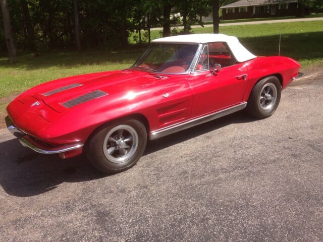 1963 Red Chevrolet Corvette