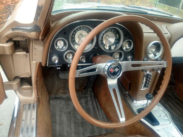 1963 Gold Chevrolet Corvette Coupe