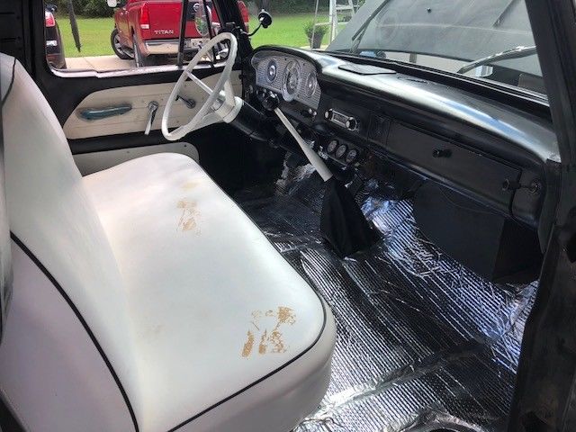 1963 Ford F-100 Standard Cab Pickup