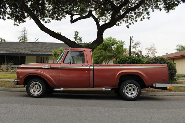1963 Brown Ford F-100 Standard Cab Pickup
