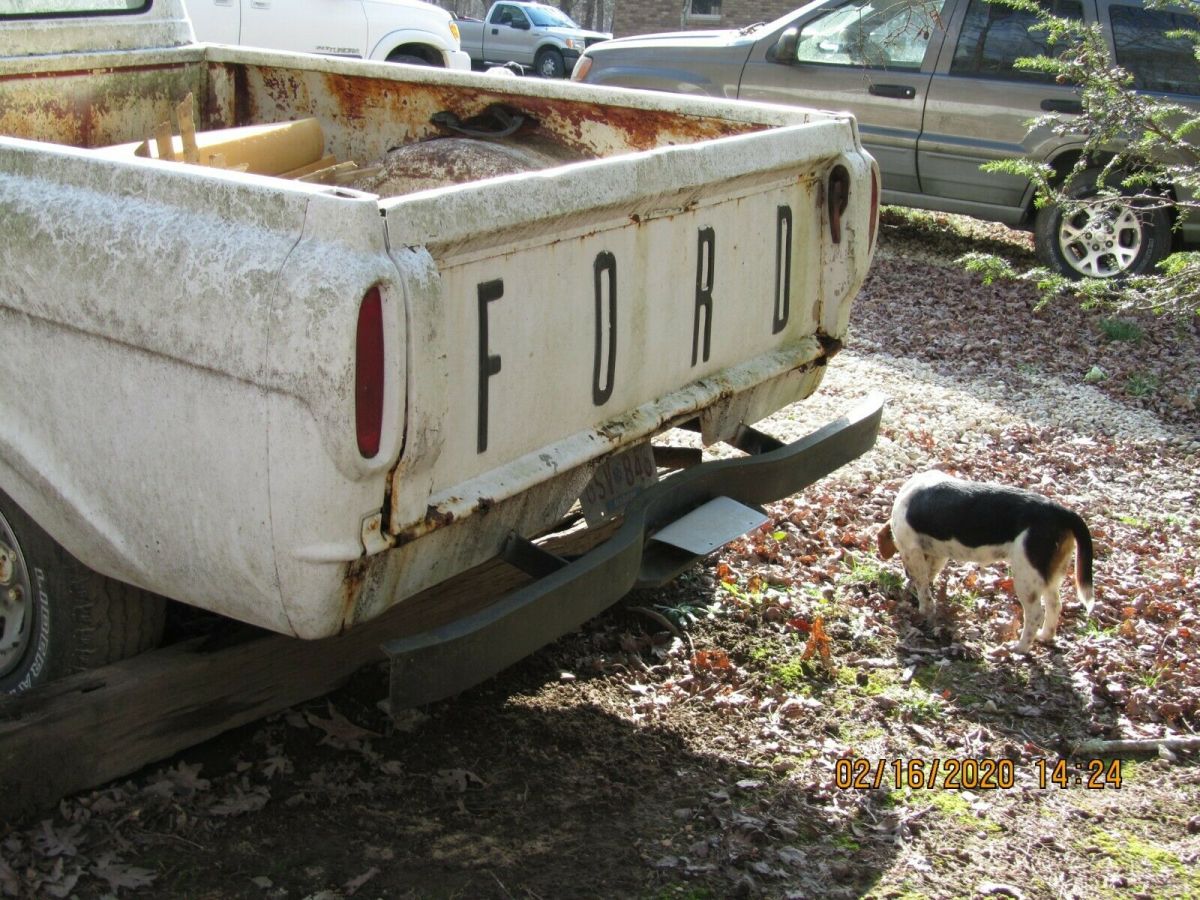 1963 White Ford F-100