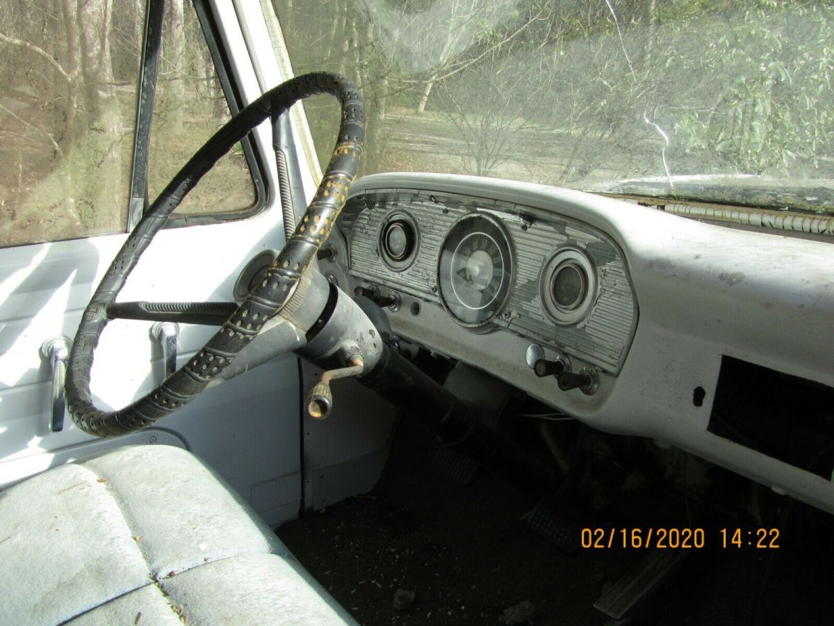 1963 White Ford F-100