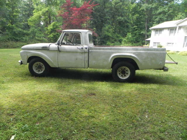 1963 White Ford F-250