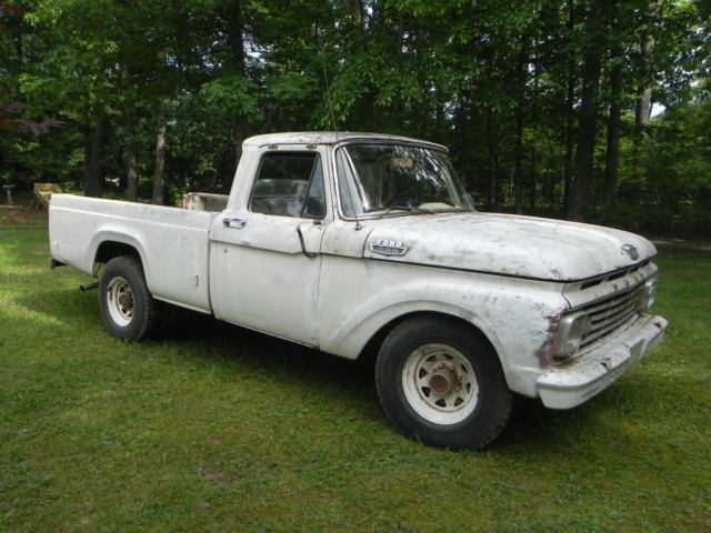 1963 White Ford F-250