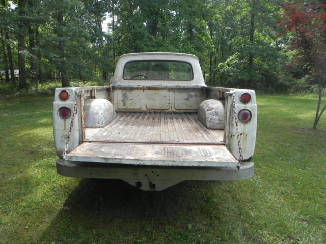 1963 White Ford F-250