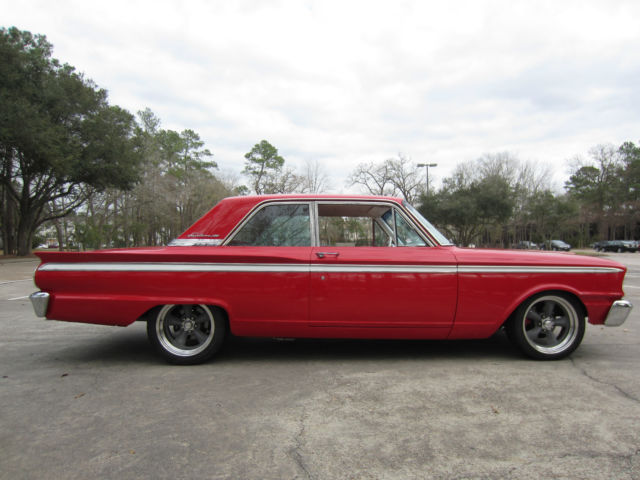 1963 Red Ford Fairlane U/K