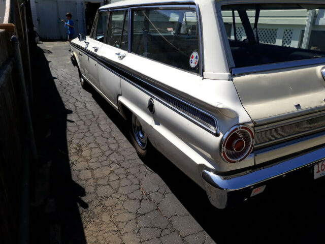 1963 Ford Fairlane Wagon