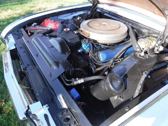 1963 White Ford Thunderbird Coupe