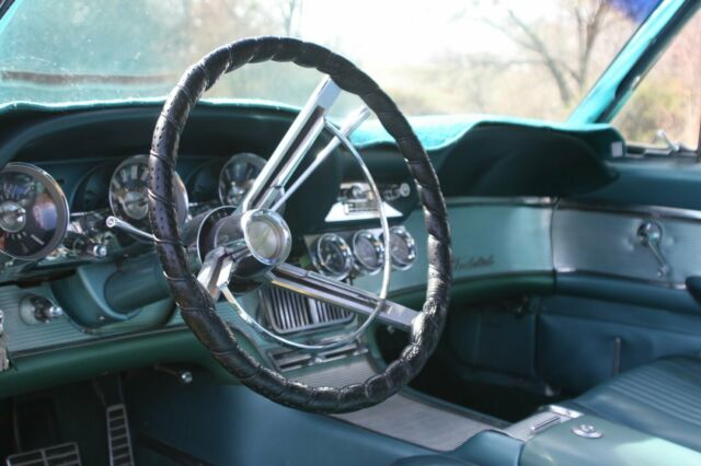 1963 Teal Ford Thunderbird Coupe