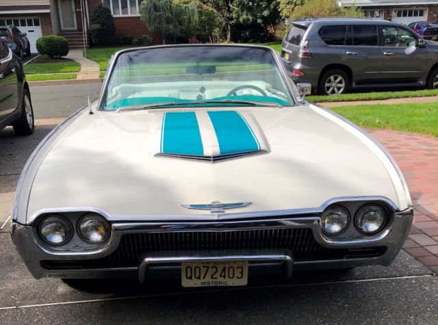 1963 White / Turquoise Ford Thunderbird Convertible