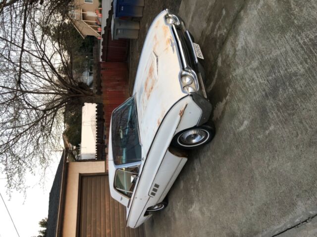1963 White Ford Thunderbird 2 door