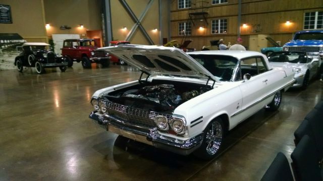 1963 White Chevrolet Impala Coupe