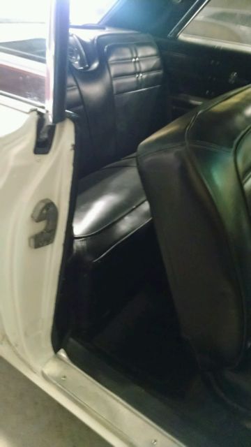 1963 White Chevrolet Impala Coupe