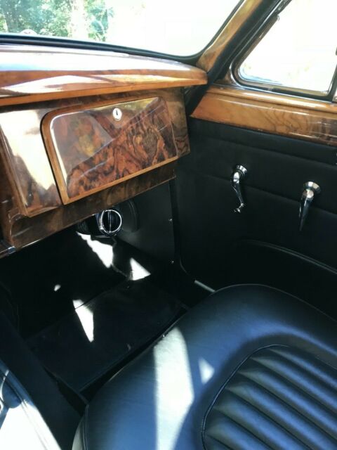 1963 Gold Jaguar Mk 2 3.8 Sedan