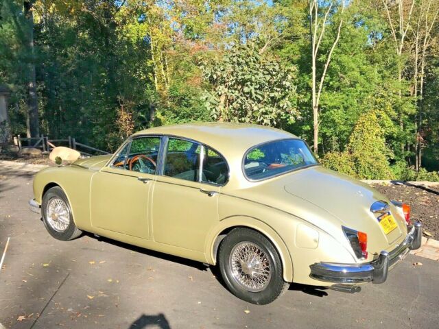 1963 Gold Jaguar Mk 2 3.8 Sedan