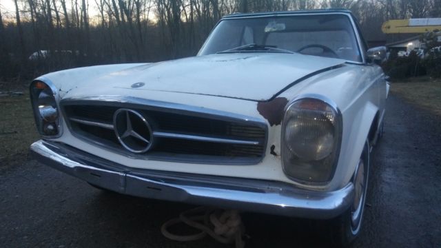 1963 White Mercedes-Benz 200-Series Convertible
