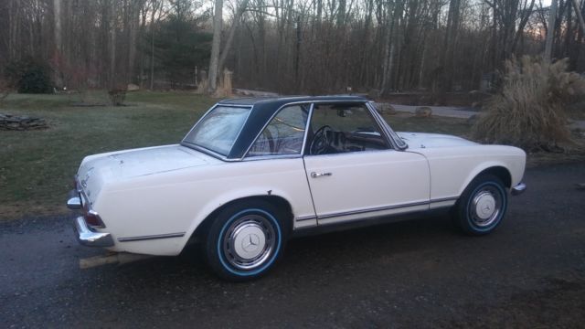 1963 White Mercedes-Benz 200-Series Convertible