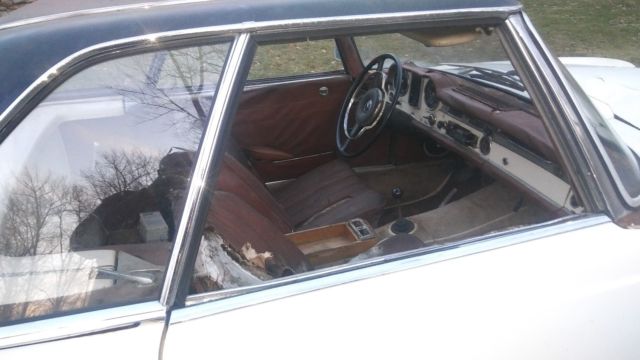 1963 White Mercedes-Benz 200-Series Convertible