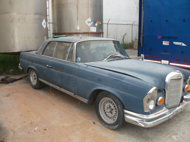 1963 Blue Mercedes-Benz 200-Series Coupe